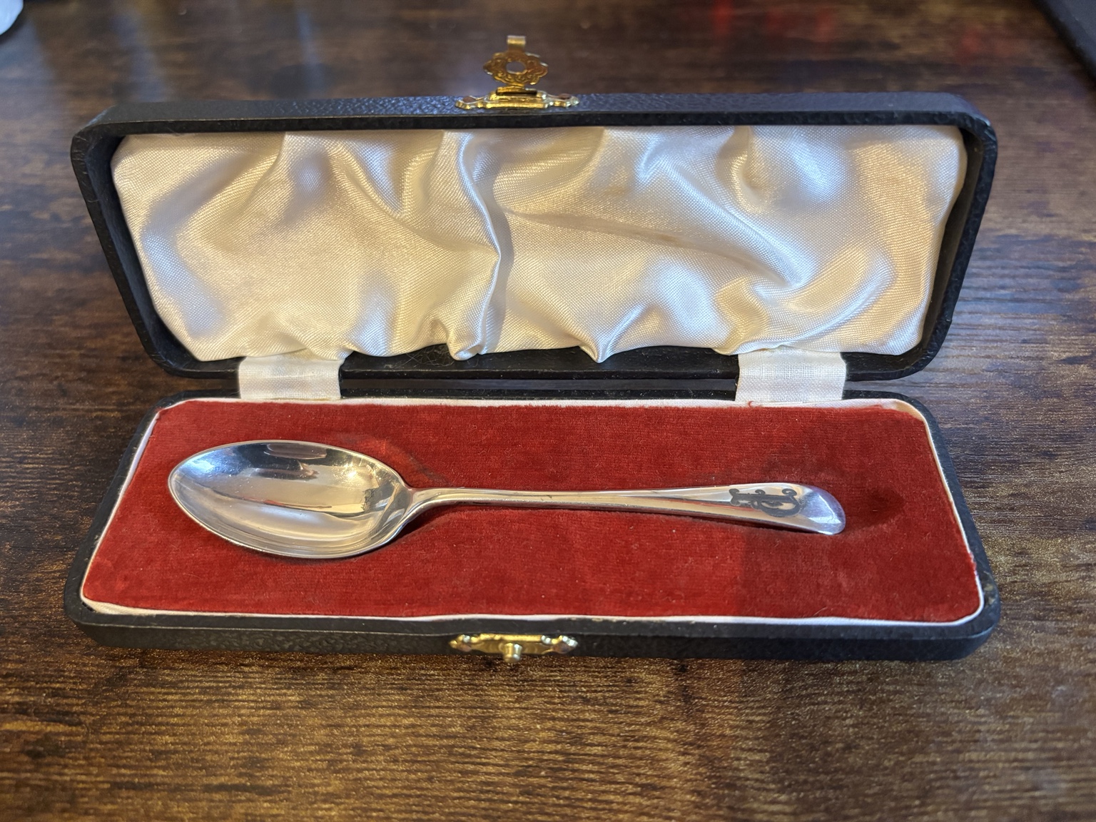 Personalised spoon displayed in its presentation case